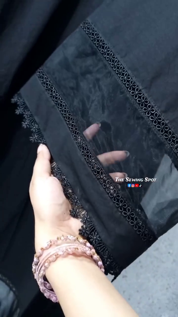 Women black Simple Sleeve Lace Work Top - Image 2