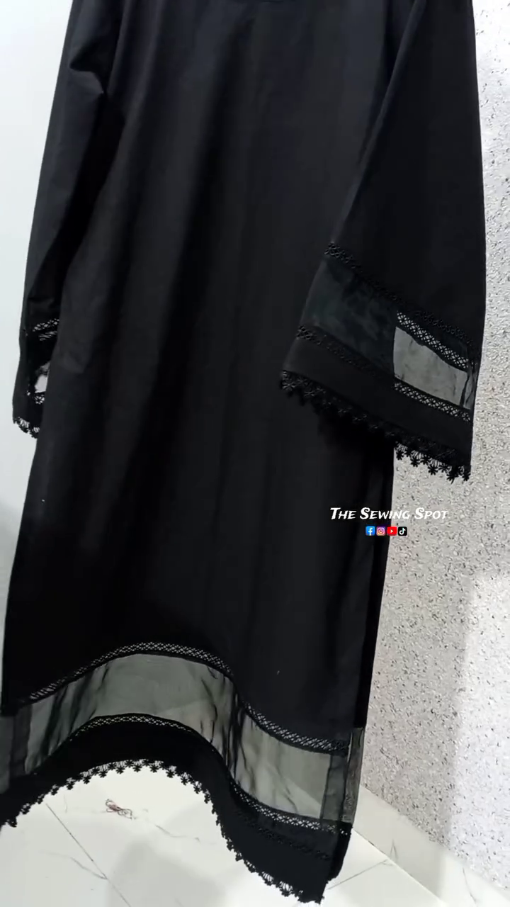 Women black Simple Sleeve Lace Work Top - Image 6