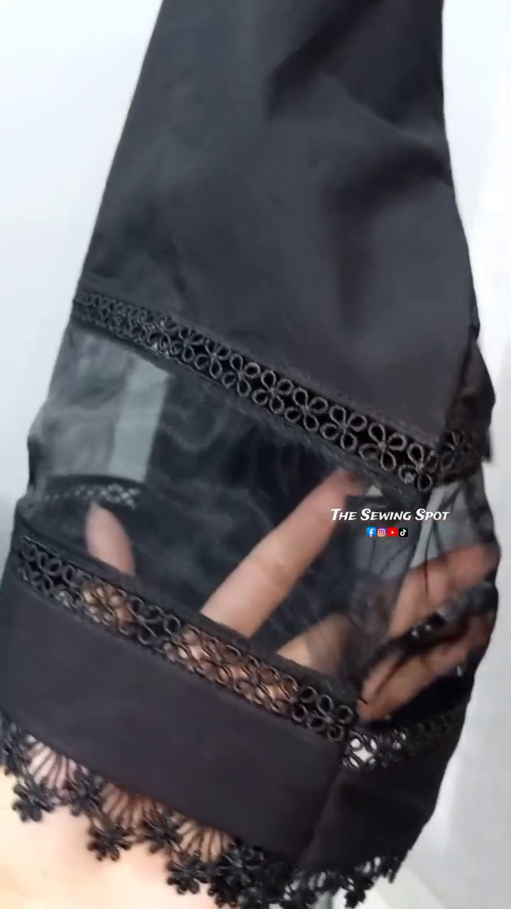 Women black Simple Sleeve Lace Work Top - Image 5