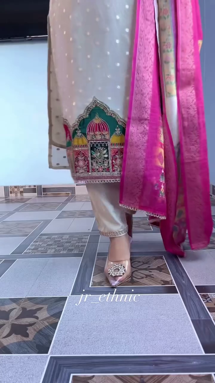 Women Pure Glass Tissue Handwork Suits - Image 2