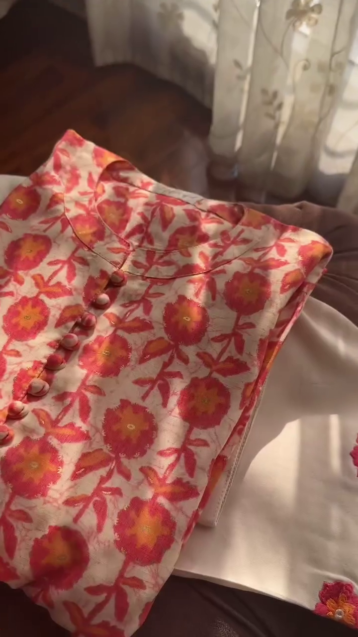 Women Printed Pure Cotton Straight Kurta Set - Image 5